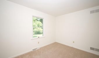 806 LYNNBURY WOODS, Dover, DE 19901