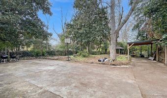 107 GREENVILLE St, Abbeville, SC 29620