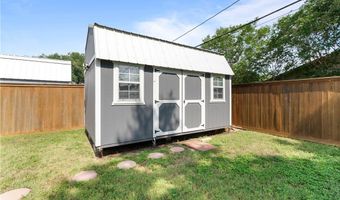 1413 Alta Vista St, Alice, TX 78332