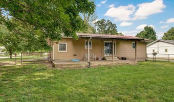 606 E Prairie Ln, Ash Grove, MO 65604