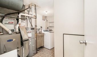 767 Skynob Dr, Ann Arbor, MI 48105