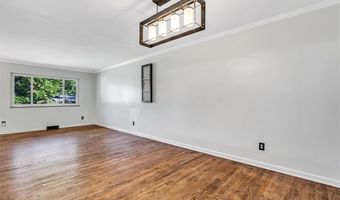 321 Fairview Ct, Ballwin, MO 63021
