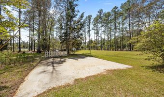 418 Spring Dr, Aurora, NC 27806