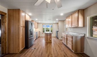 811 Safari Dr, Bullhead City, AZ 86442