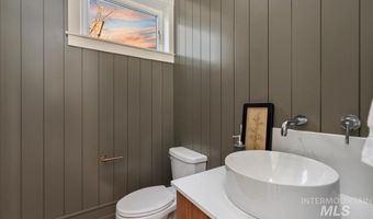 3243 W Moore St, Boise, ID 83702