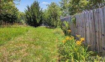 102 Wicklow Dr, Asheville, NC 28806