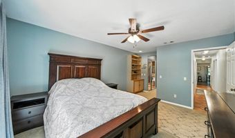 2113 David Dr, Escondido, CA 92026