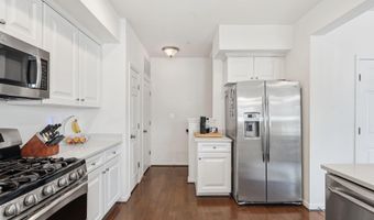 42167 CANARY GRASS Sq, Aldie, VA 20105