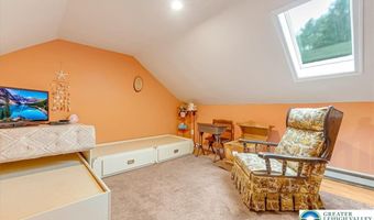9338 Sherwood Dr, Kunkletown, PA 18058