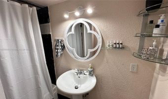2750 NE 183rd St 201, Aventura, FL 33160