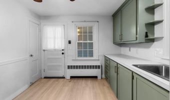 86 Bretton Woods Dr, Cranston, RI 02920