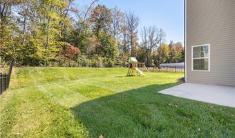 180 Moravian Ct, Advance, NC 27006