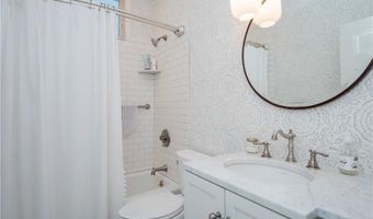 27 Mann Ave, Newport, RI 02840