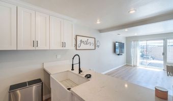 1153 S Dover Cir C56M, Anaheim, CA 92805