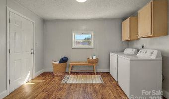 535 5th St, Chester, SC 29706