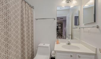 5112 KNAPP Pl, Alexandria, VA 22304