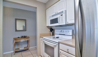 900 COVE CAY Dr 5A, Clearwater, FL 33760