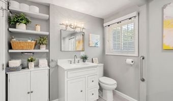 9 Good St, Billerica, MA 01821