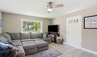 1846 Edwards Dr, Akron, OH 44306