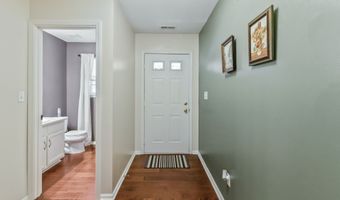 8320 Lake Tree Ln, Indianapolis, IN 46217