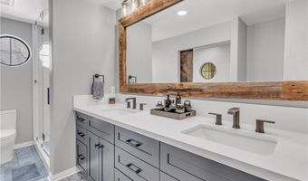 29729 Strawberry Hill Dr, Agoura Hills, CA 91301