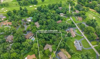 16 Meadowbrook Country Club Est, Ballwin, MO 63011