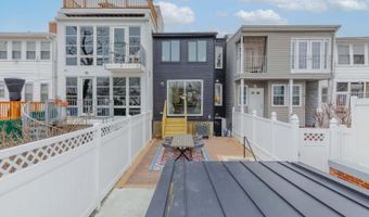 810 MADISON St NW, Washington, DC 20011