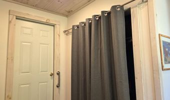 272 Belmont Ave, Belfast, ME 04915