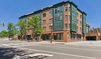 2101 N MONROE St #403, Arlington, VA 22207