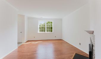 2725 S WALTER REED Dr B, Arlington, VA 22206