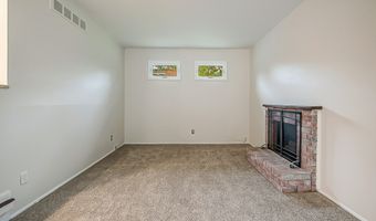 2240 Steeplechase Dr, Ann Arbor, MI 48103