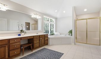 780 S Sussex Ct, Aurora, OH 44202