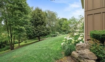 5575 Sanctuary Dr NE, Ada, MI 49301