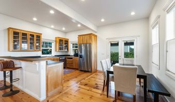 1240 NEWPORT Ave SW, Bandon, OR 97411
