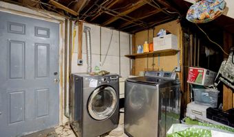 9102 4TH St, Lanham, MD 20706