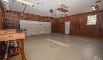 475 Gillcrest Dr, Albany, IN 47320