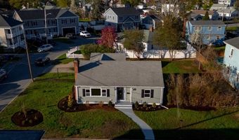 73 Tucker St, Lincoln, RI 02865