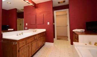 15 Ash Hill Ct, Batesville, IN 47006