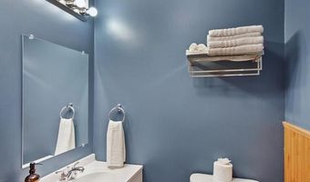 4998 N MAIN St, Long Lake, MI 48743