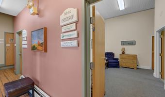 14 School St, Bristol, VT 05443