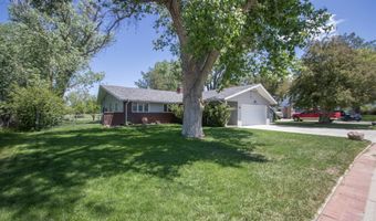 111 Valley Dr, Casper, WY 82604