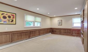 29 Thomsen Dr, Airmont, NY 10952