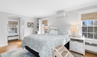 67 Harrison Ave, Newport, RI 02840