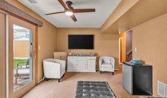 14 E Coddington Ave E, Avenel, NJ 07001
