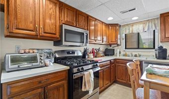 650 E Greenwich Ave 2-103, West Warwick, RI 02893