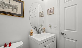 10 Grove Ct 20, Asbury Park, NJ 07712