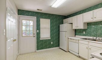 100 Woodstone 10, Athens, GA 30605