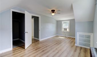 2540 W Shore Rd, Warwick, RI 02889