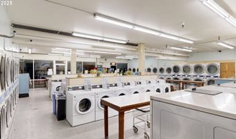 97900 SHOPPING CENTER Ave, Brookings, OR 97415