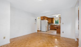 8 Chesterfield Dr, Concord, NH 03301